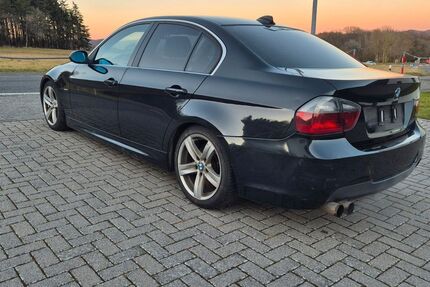 BMW 330 221.901 km 5.000 &euro; Meuspath 53520