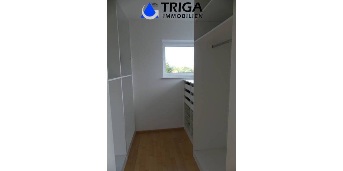 Doppelhaushälfte Nordhausen - 7 Zimmer, 340 m&sup2;, 2.200&euro; | Angebot:22507906