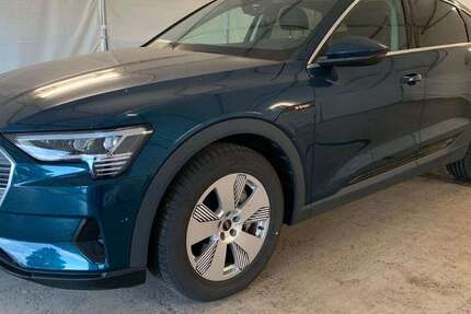 Audi e-tron 31.500 km 24.990 &euro; Herges-Hallenberg 98587