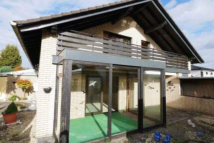 Charmante Doppelhaushälfte mit Wintergarten, Kamin und sonnigem Garten in Hövelhof 3 zimmer