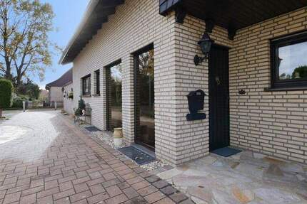 Haus Hövelhof - 3 Zimmer, 109 m&sup2;, 295.000&euro; | Angebot:23482492