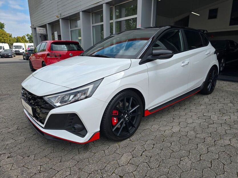 i20