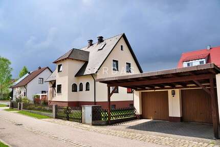 Haus zum Kaufen in Sulzbach-Rosenberg 399.000 € 180 m² 7 zimmer