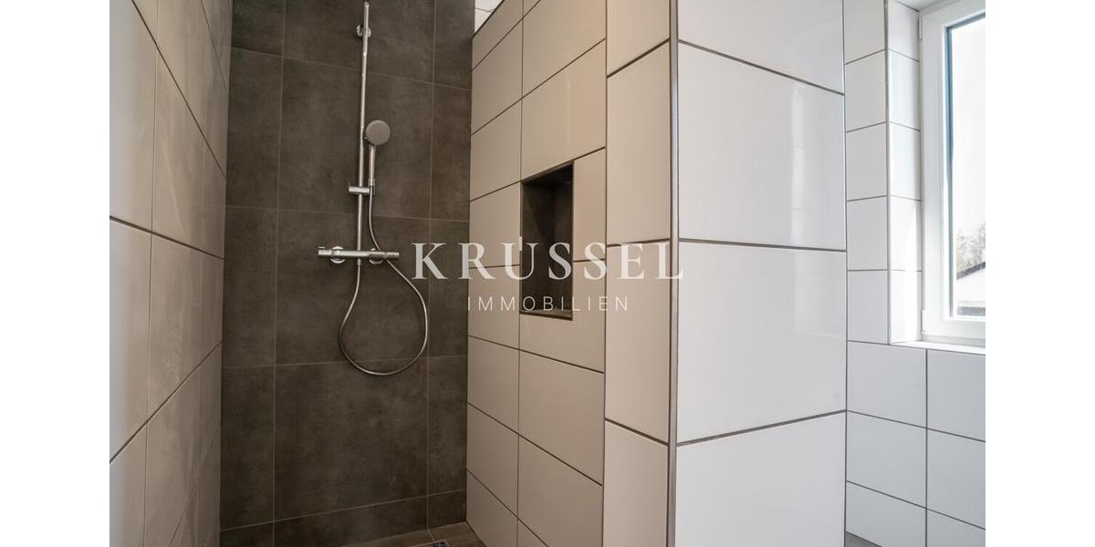 Reihenhaus Lingen (Ems) Damaschke - 5.5 Zimmer, 155 m&sup2;, 1.650&euro; | Angebot:25715958