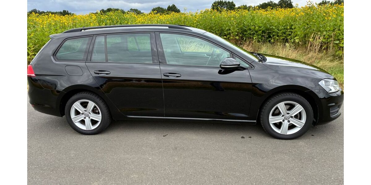 VW Golf 148.025 km 10.900 &euro; Bielefeld 33611