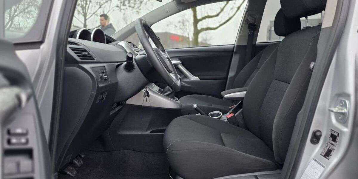 Toyota Verso 146.500 km 6.990 &euro; Regensburg 93059