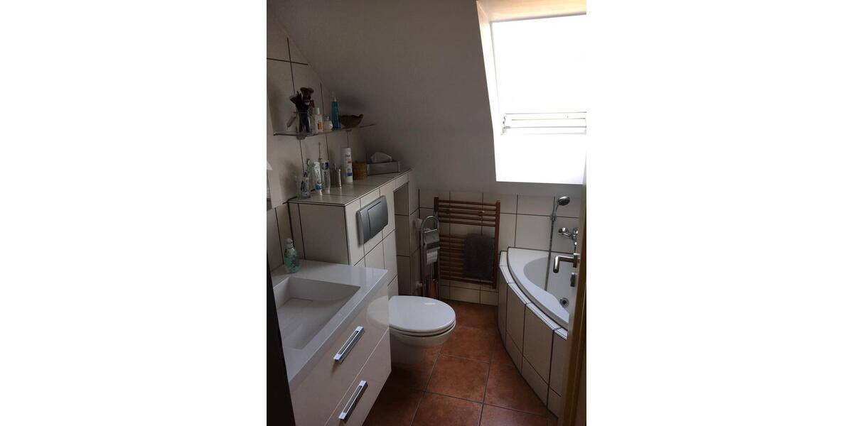 Charmante 3-Zimmer-Dachgeschosswohnung in Oberasbach 3 zimmer