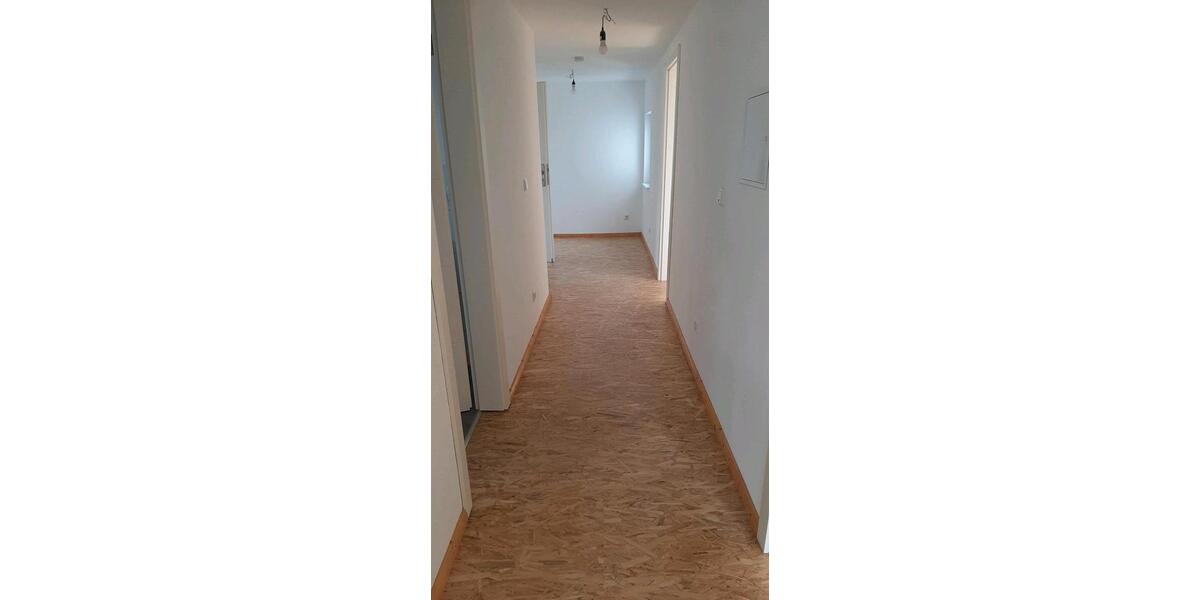Erdgeschoßwohnung Bergen - 2 Zimmer, 43 m&sup2;, 390&euro; | Angebot:25883277