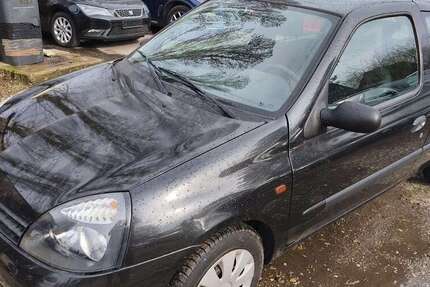 Renault Clio 76.250 km 2.970 &euro; Berlin - Pankow 13127