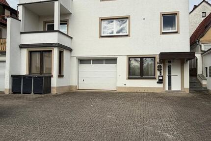 Haus Poppenhausen - 7 Zimmer, 215 m&sup2;, 1.890&euro; | Angebot:26052533