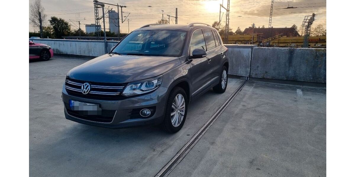 VW Tiguan 122.000 km 17.500 &euro; Horst 25358