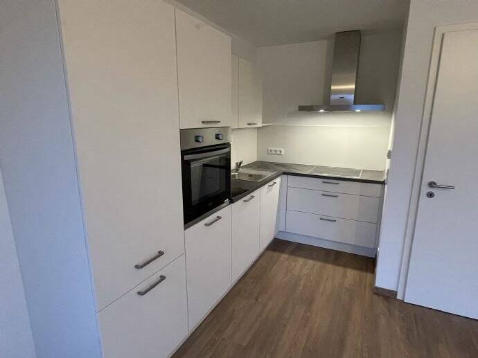 3-Zi.-Whg. mit Dachterrasse und Einbauküche B15 3 zimmer