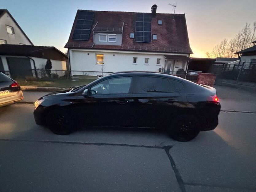 i30