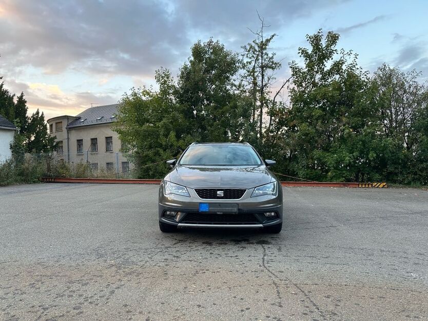 Seat Leon 167.100 km 12.289 € Netzschkau 08491