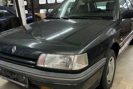 Renault R 21 128.300 km 4.900 &euro; Gundremmingen 89355