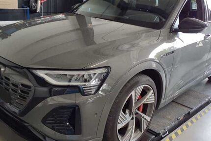 Audi Q8 e-tron 58.558 km 54.930 &euro; Bruckmühl 83052