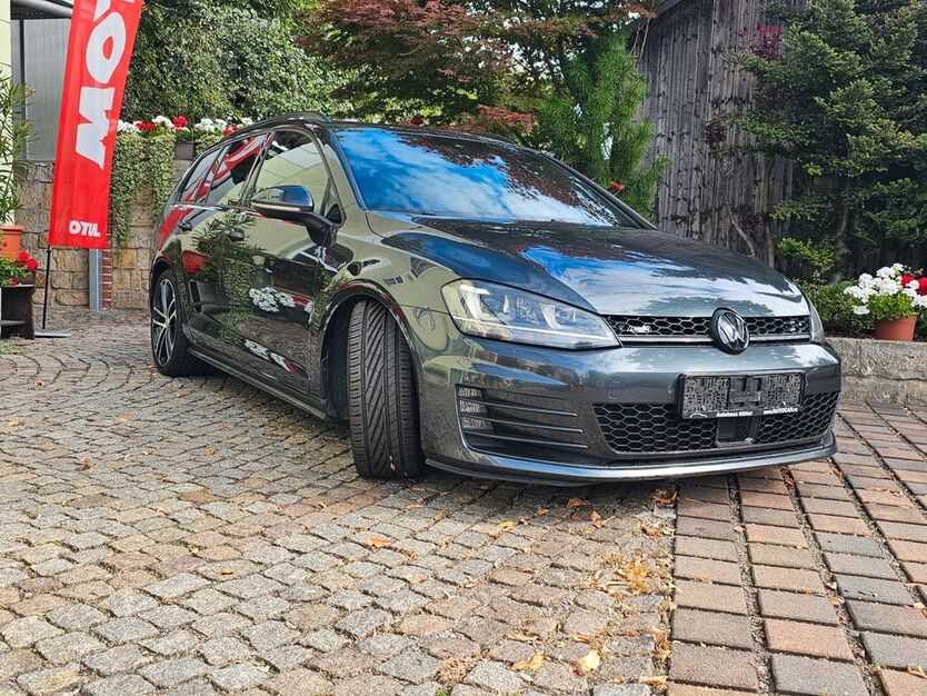 VW Golf 152.281 km 13.500 € Freital 01705