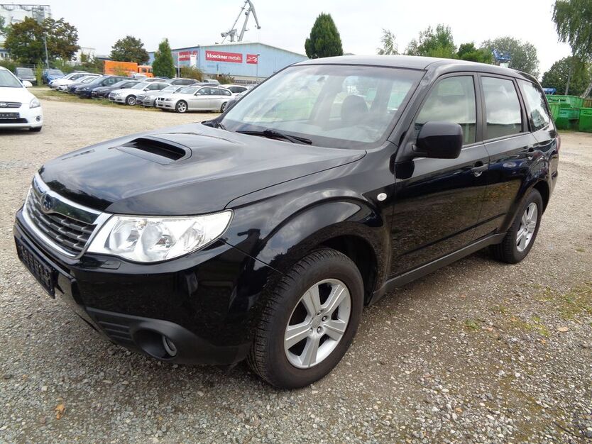 Subaru Forester 198.075 km 2.300 € Regensburg 93055