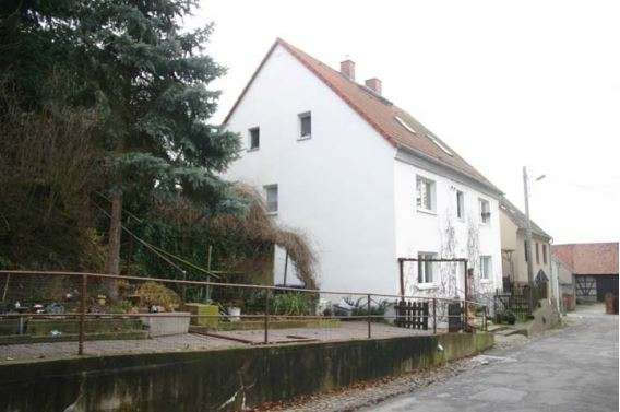 Haus zum Kaufen in Wermsdorf - Mahlis 74.000 € 160 m²