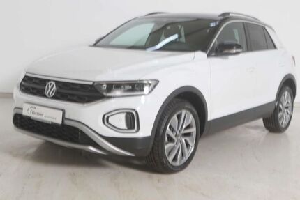 VW T-Roc 5.143 km 29.940 &euro; Pilsach 92367