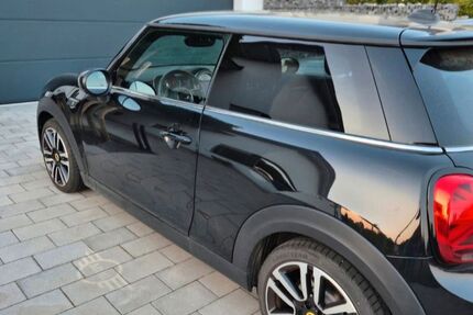 Mini Cooper SE 25.500 km 21.700 &euro; Pilsting 94431