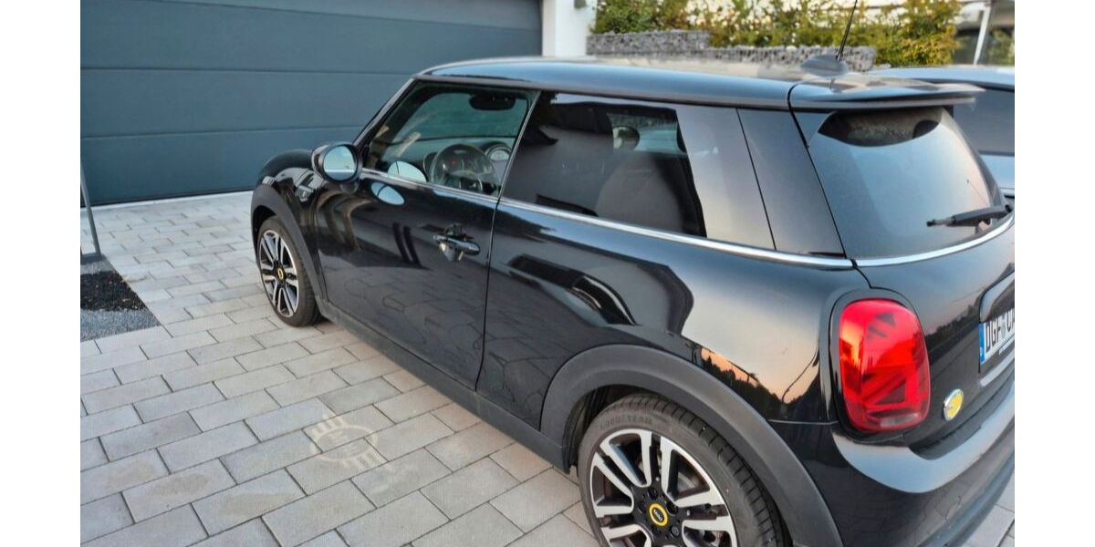 Mini Cooper SE 25.500 km 21.700 &euro; Pilsting 94431