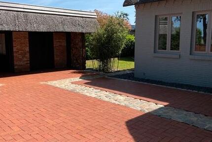 Hamburger Speckgürtel: REETDACH-Landhaus ..in HYGGE Style zimmer