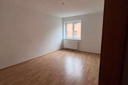Wohnung Großkayna Großkayna - 2 Zimmer, 49 m&sup2;, 350&euro; | Angebot:26407941