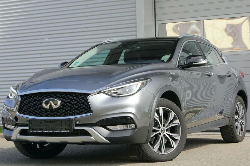 QX30