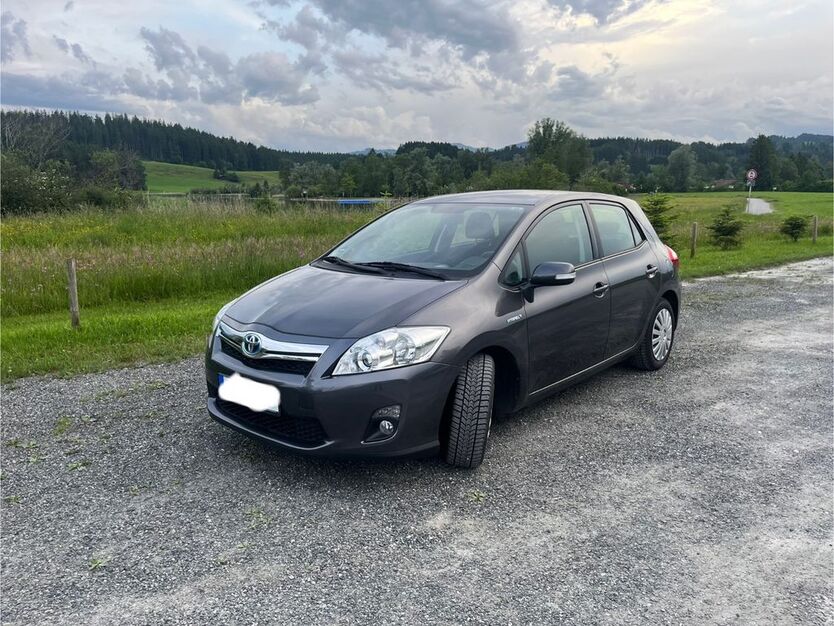 Toyota Auris 116.732 km 9.500 € Kempten 87435
