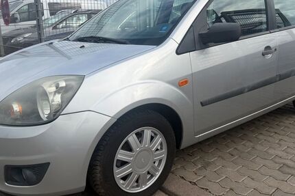 Ford Fiesta 166.000 km 2.400 &euro; Saarlouis 66740