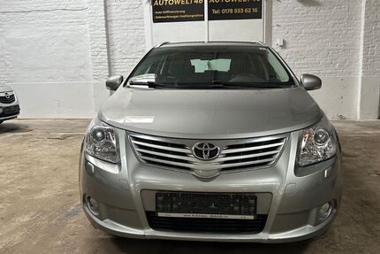 Toyota Avensis 267.000 km 3.950 &euro; Berlin 13409