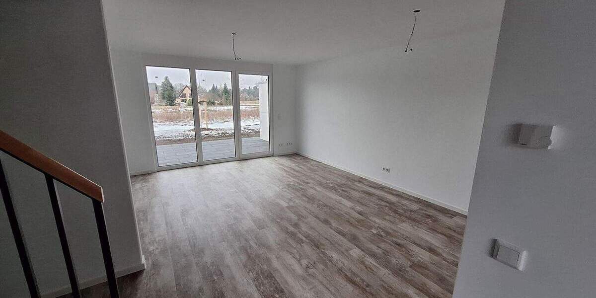 Mehrfamilienhaus, Wohnhaus Pirna - 5 Zimmer, 120 m&sup2;, 1.550&euro; | Angebot:24973149