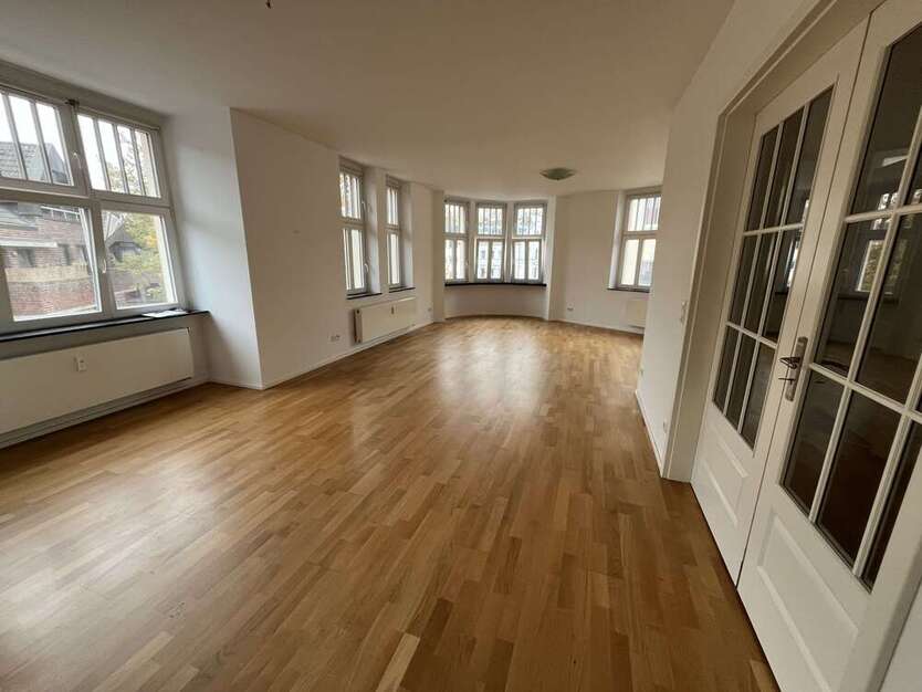 Wohnung zum Mieten in Viersen 750 € 82.3 m² 2 zimmer