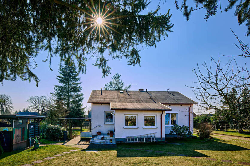 Mehr Freiheit. Mehr Garten. Mehr Zuhause - Bungalow mit großem Grundstück und Weitblick in Sülstorf