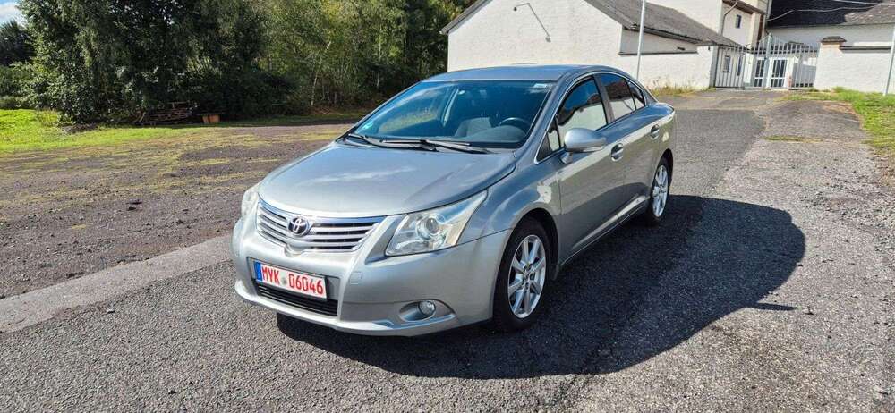 Toyota Avensis 46.000 km 11.000 &euro; Plaidt 56637
