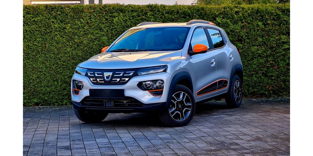 Dacia Spring 22.000 km 12.499 &euro; Bad Lippspringe 33175