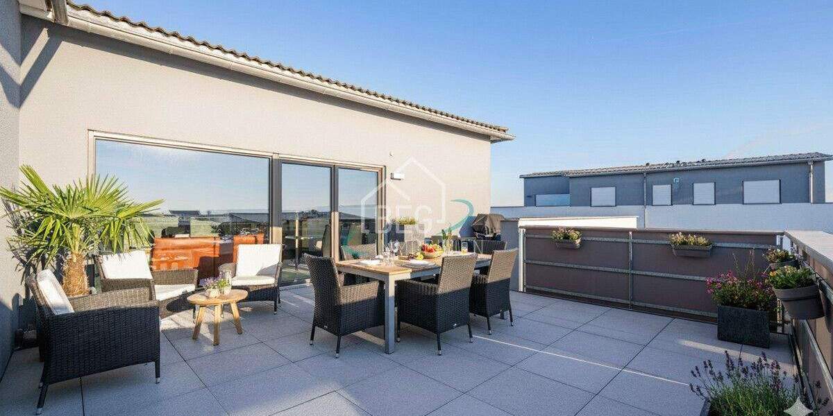 Sonniges Penthouse mit großzügiger Dachterrasse im Limespark 3 zimmer