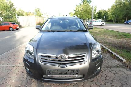 Toyota Avensis 178.255 km 3.490 &euro; Waldenbuch 71111