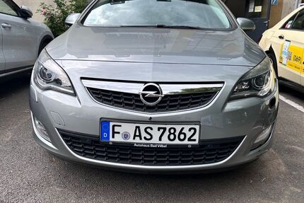 Opel Astra 78.593 km 8.999 &euro; Frankfurt am Main 60431