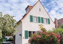 Haus zum Mieten in Berlin 2.950 € 165 m²