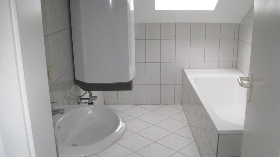 Wohnung 2 Zimmer,Wohnküche,Bad,Balkon in Wald-Michelbach Zentrum 1 zimmer