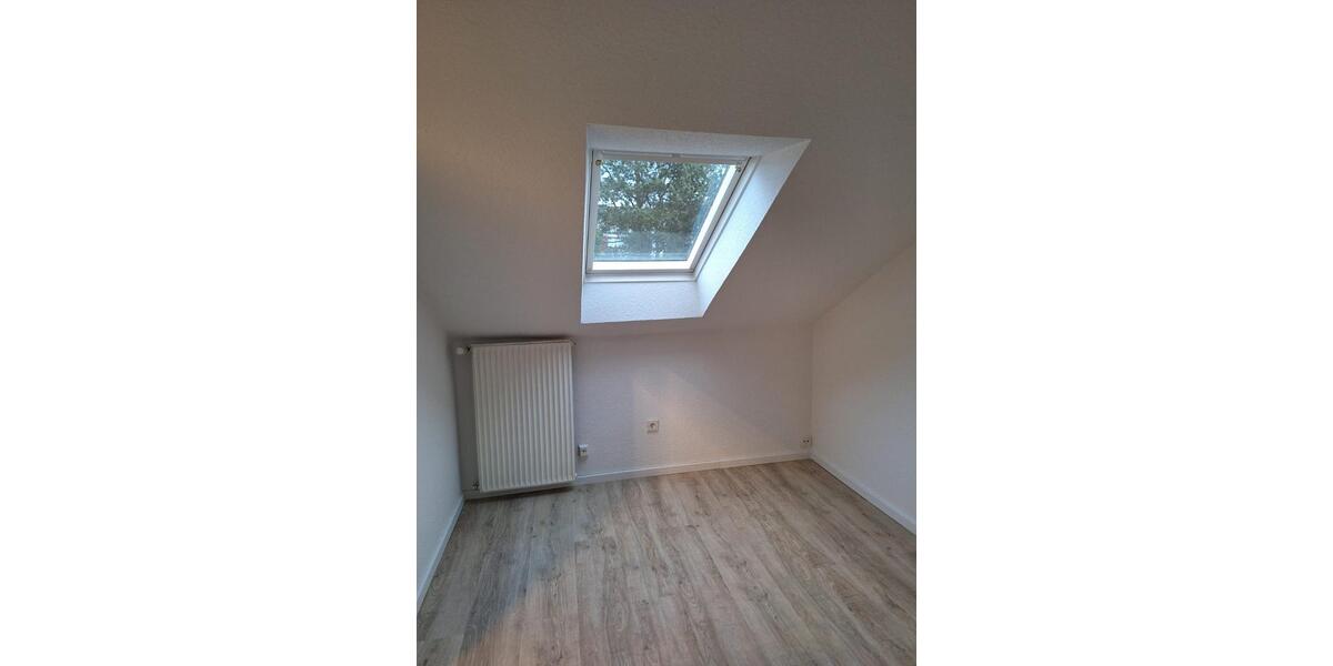 Reihenhaus Sulingen - 5 Zimmer, 100 m&sup2;, 1.000&euro; | Angebot:25044955