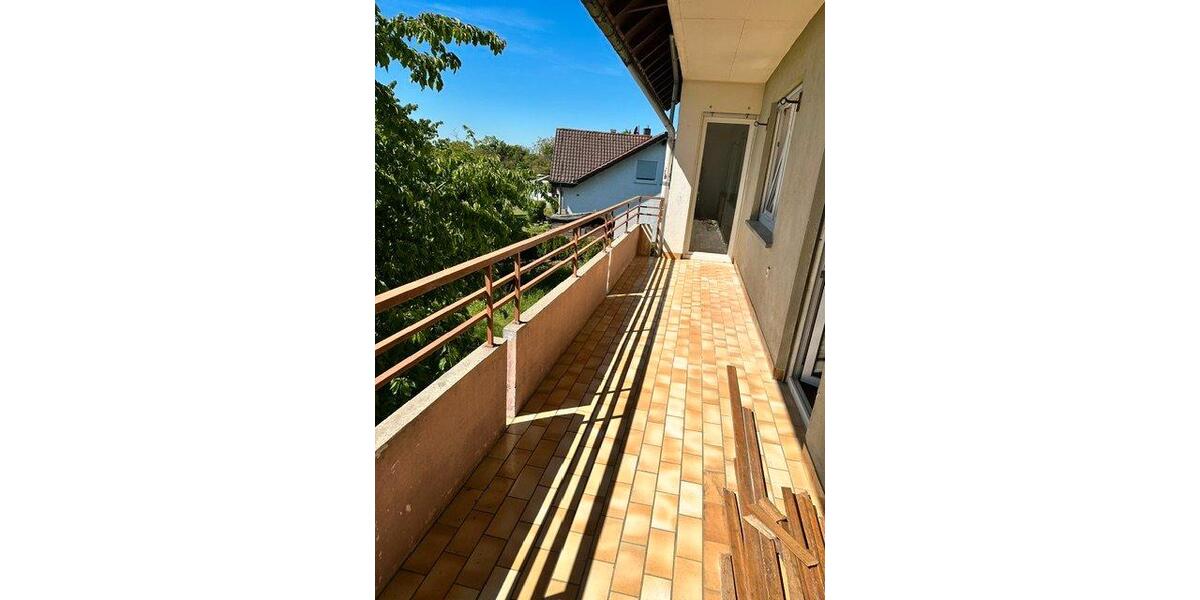 Etagenwohnung Schlaitdorf - 4 Zimmer, 95 m&sup2;, 1.120&euro; | Angebot:26658406