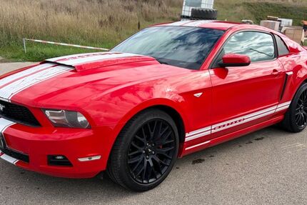 Ford Mustang 236.028 km 9.999 &euro; Winterbach bei Günzburg 89368