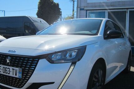 Peugeot 208 129.800 km 9.900 &euro; Germersheim 76726