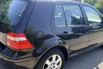 VW Golf 85.196 km 3.500 &euro; Regensburg 93057