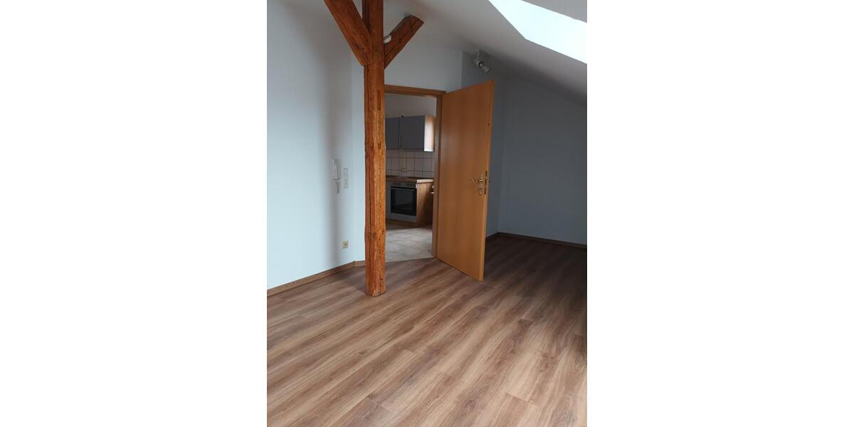 Dachgeschoßwohnung Brüel - 1 Zimmer, 34 m&sup2;, 237&euro; | Angebot:26147041