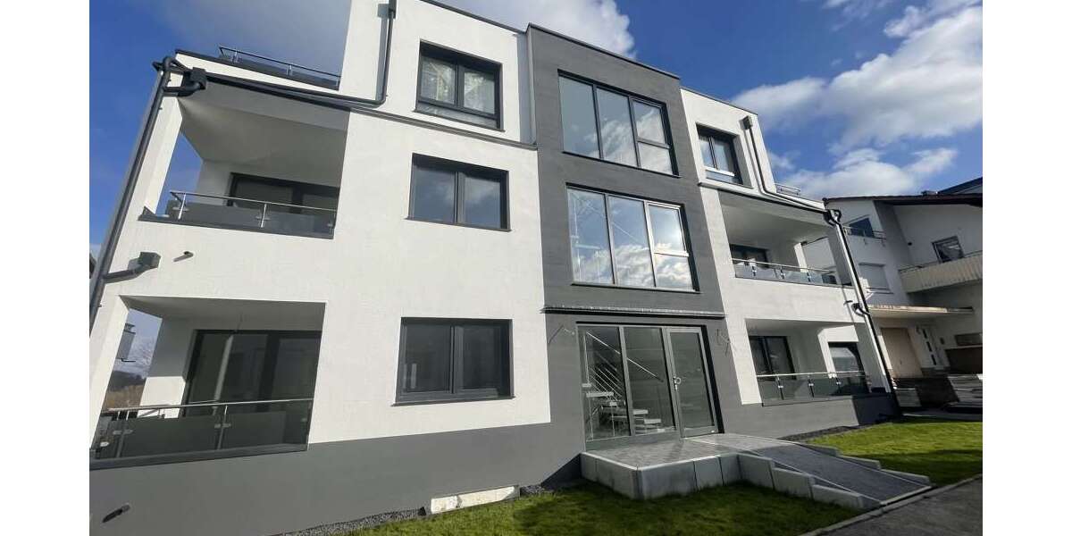 Haus zum Kaufen in Niefern-Öschelbronn 1.950.000 € 389.27 m² 14 zimmer