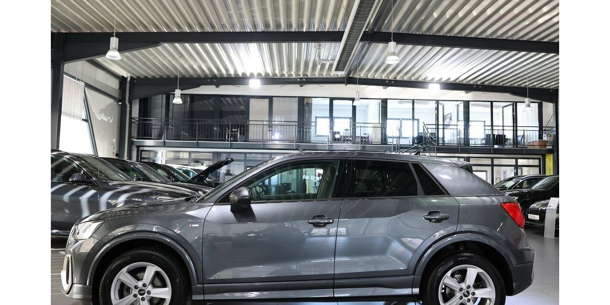 Audi Q2 30 TFSI S-LINE DAYTONA / LED, VC, ACC+LANE 10.000 km 24.992 &euro; Hamm 59077